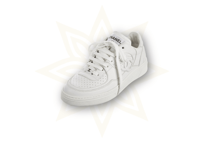 Chanel Sneakers in pelle bianca – Logo CC - Etoilux