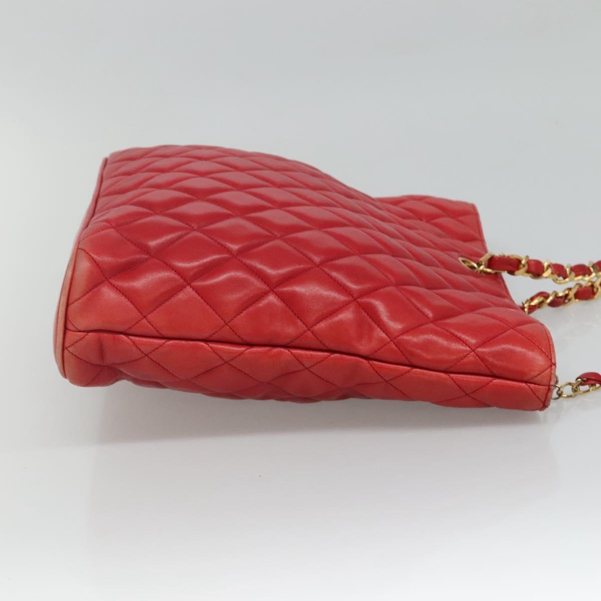 Chanel Vintage Tote Matelassé Agnello Rosso CC Charm Gold – Inizio Anni '80 yd36p7fozl - Etoilux