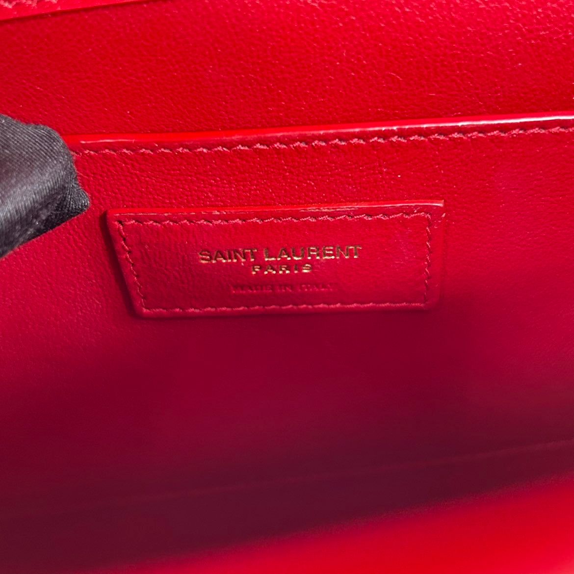Saint Laurent Paris – Manhattan Shoulder Bag in Smooth Leather Rosso - Etoilux