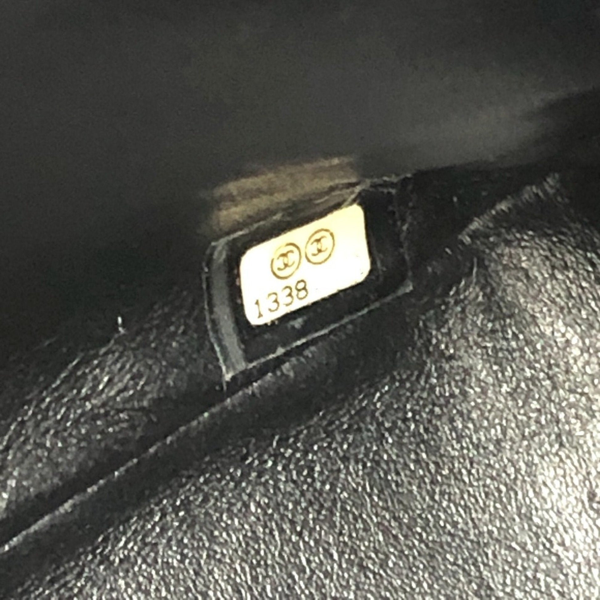 Chanel Classic Flap Medium – Caviar Nero & Hardware Argento – Made in Italy - Etoilux