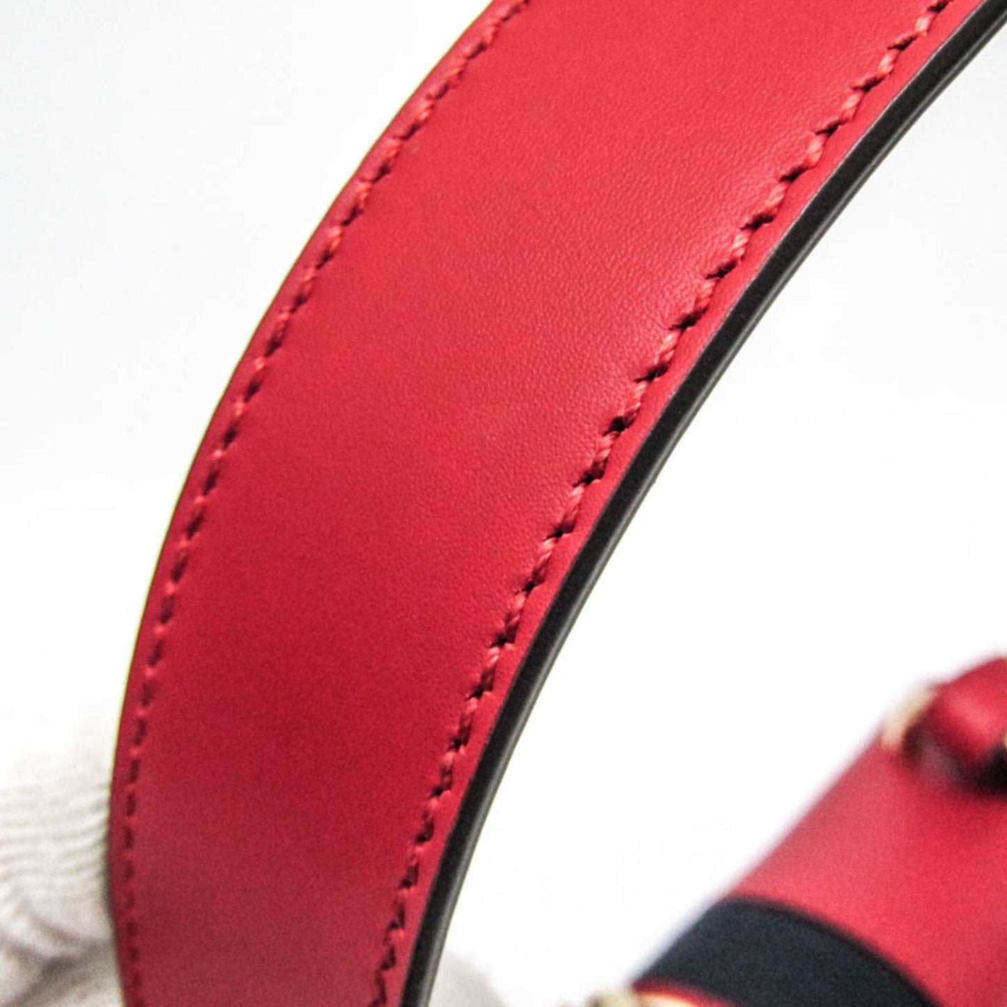 Gucci Sylvie – Leather Red – Medium - Etoilux