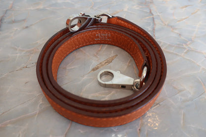 Hermès Kelly 28 Retourné Togo Orange Hardware Palladio 2004 - Etoilux