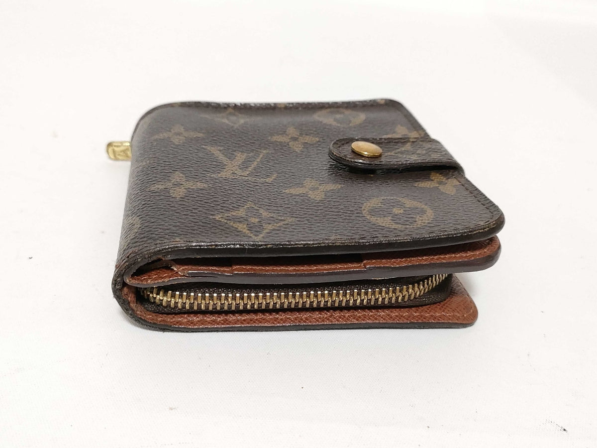 Louis Vuitton Compact Zip - Etoilux