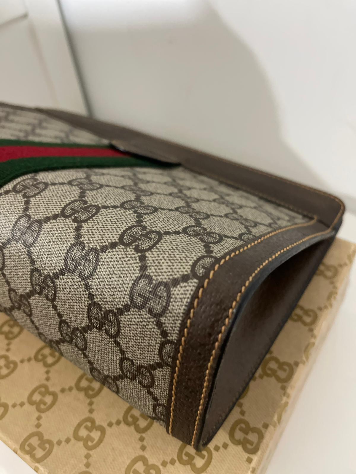 Gucci Vintage Clutch GG Supreme – Web Stripe - Etoilux