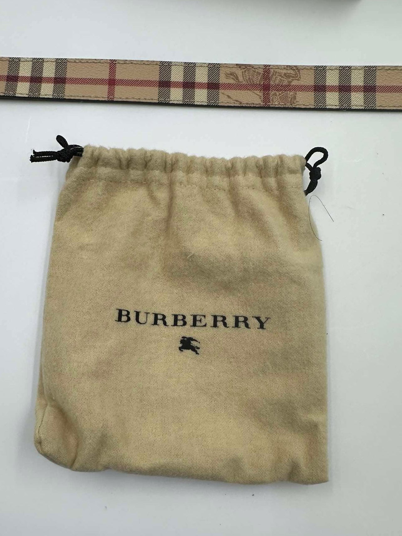 Burberry Cintura Plaque Buckle Haymarket Check Tela Rivestita Beige – Size 40/100 - Etoilux