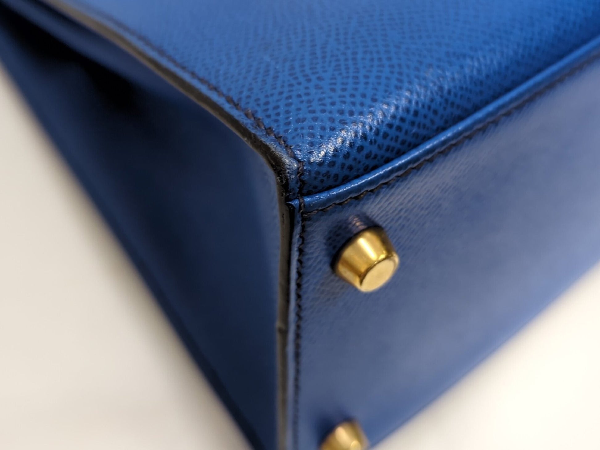 Hermès Kelly Sellier 28 Pelle Courchevel Blu Hardware Gold – 1993 - Etoilux