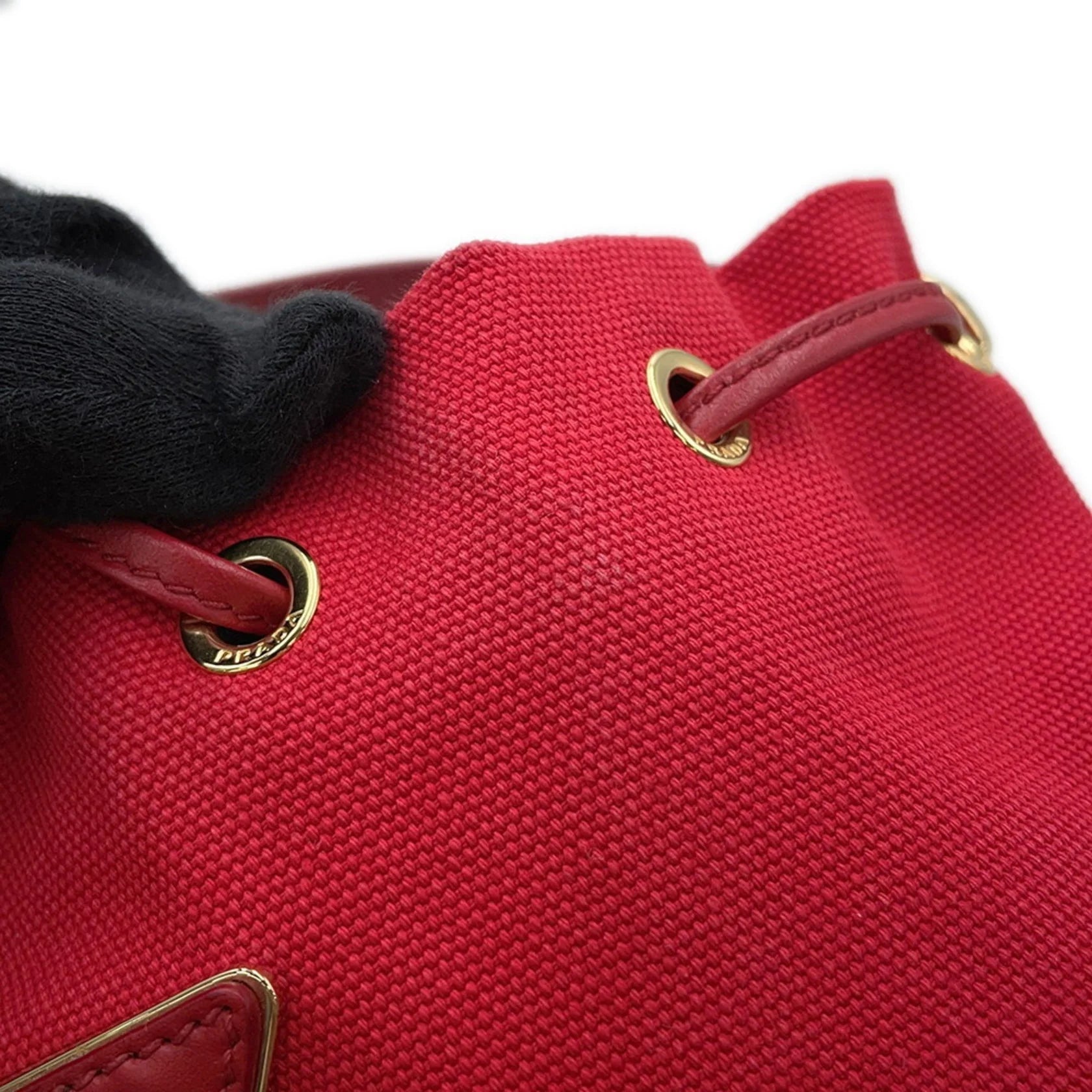Prada Canapa e Rattan Bucket Bag Rosso – Medium - Etoilux
