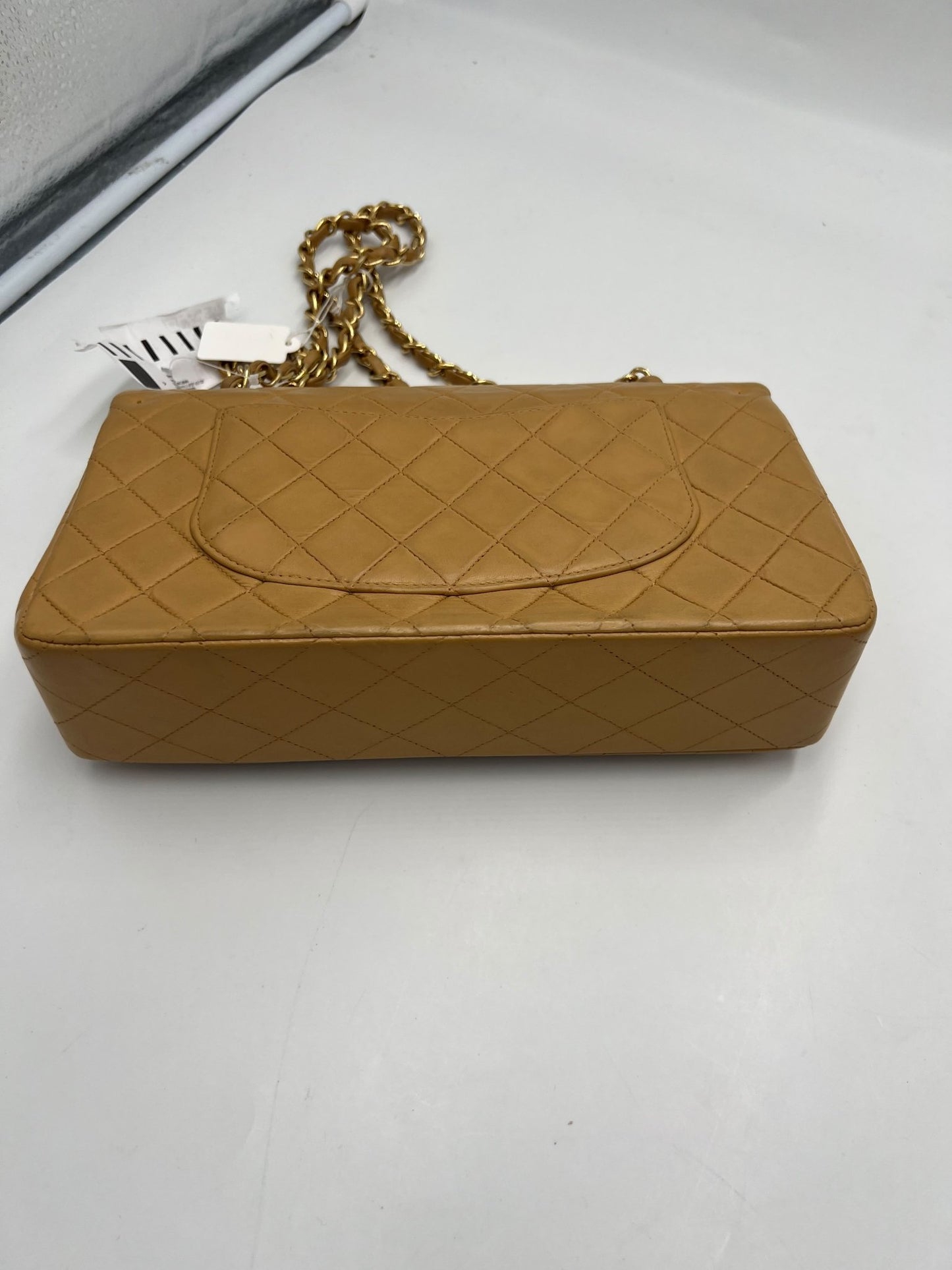 Chanel Classic Double Flap Medium Lambskin Camel Hardware Oro – 25 cm - Etoilux