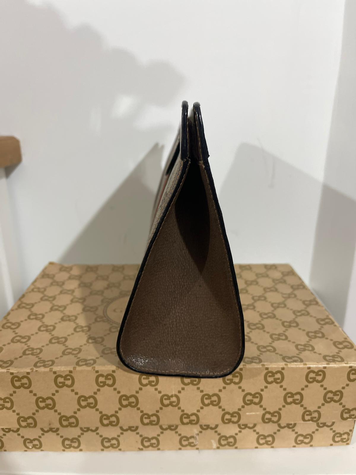 Gucci Vintage Clutch GG Supreme – Web Stripe - Etoilux