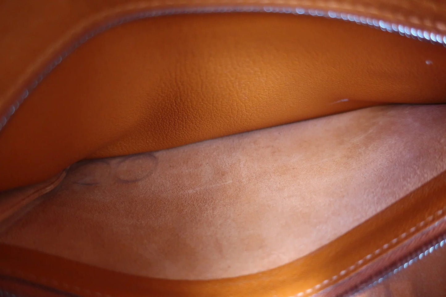 Hermès Kelly 28 Retourné Togo Orange Hardware Palladio 2004 - Etoilux