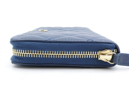 Chanel Portafoglio Matelassé Zippy Caviar Blu Navy – Hardware Oro – 19 cm - Etoilux