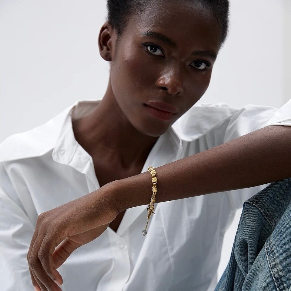 BEHI SWAN BRACELET - Etoilux