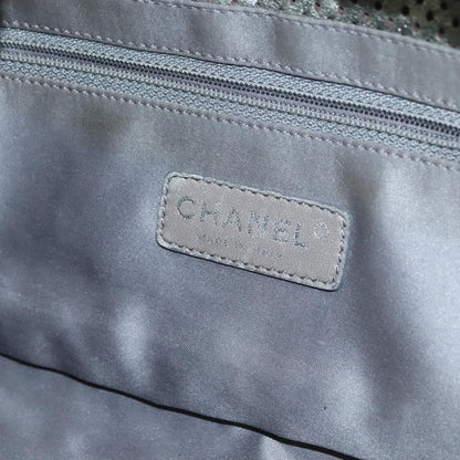 Chanel Drill Flap Bag in Pelle Traforata Metallizzata – Argento - Etoilux
