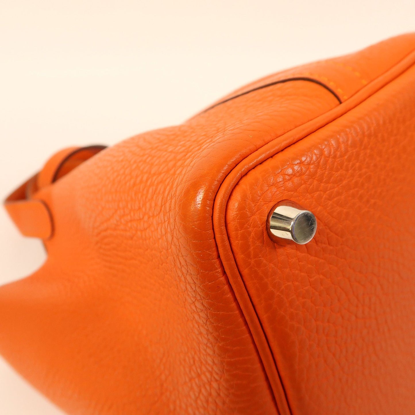 Hermès Picotin Lock 18 PM in Taurillon Clémence Feu – Palladio - Etoilux