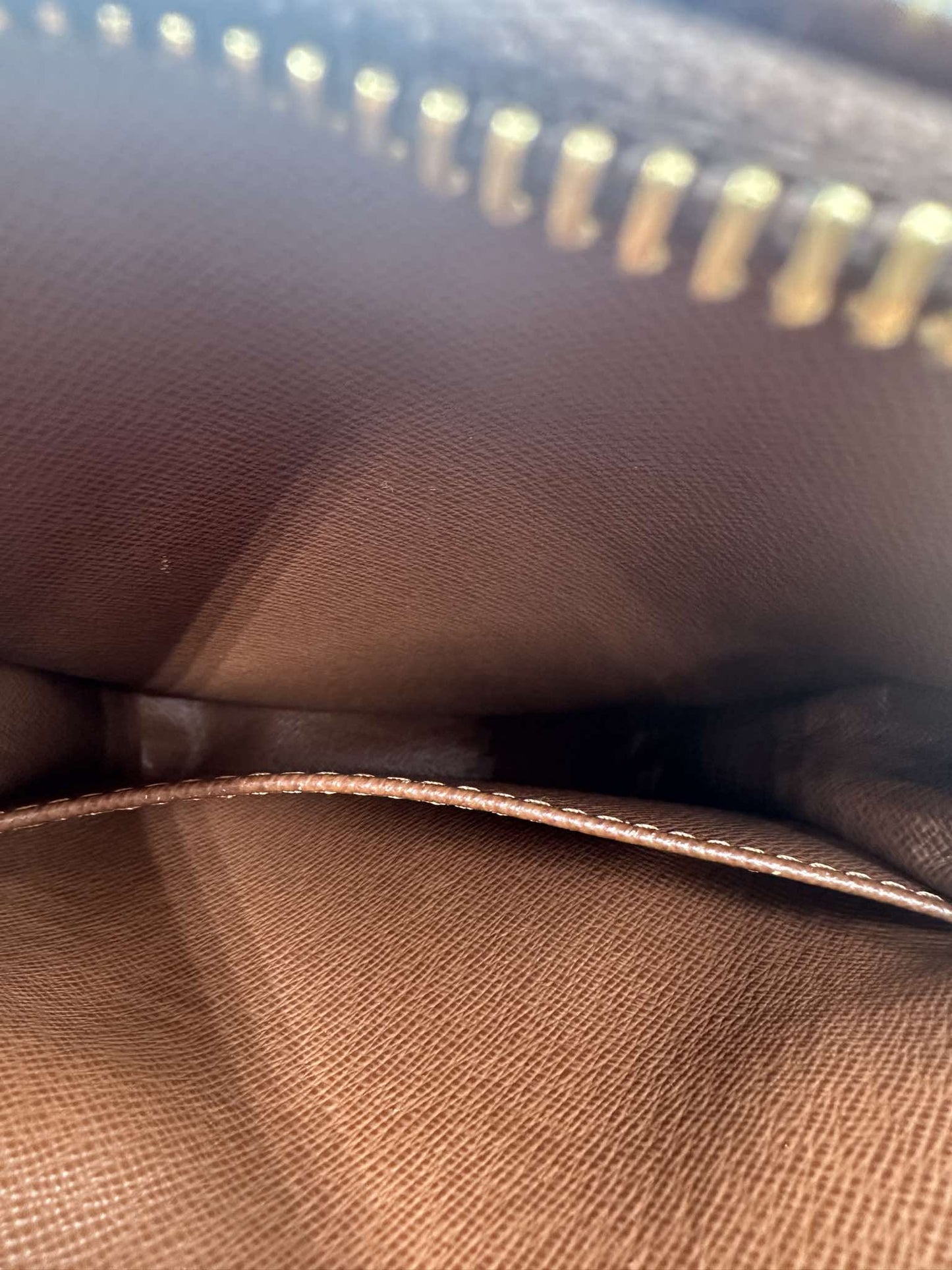 Louis Vuitton Danube PM Monogram Canvas 2006 - Etoilux