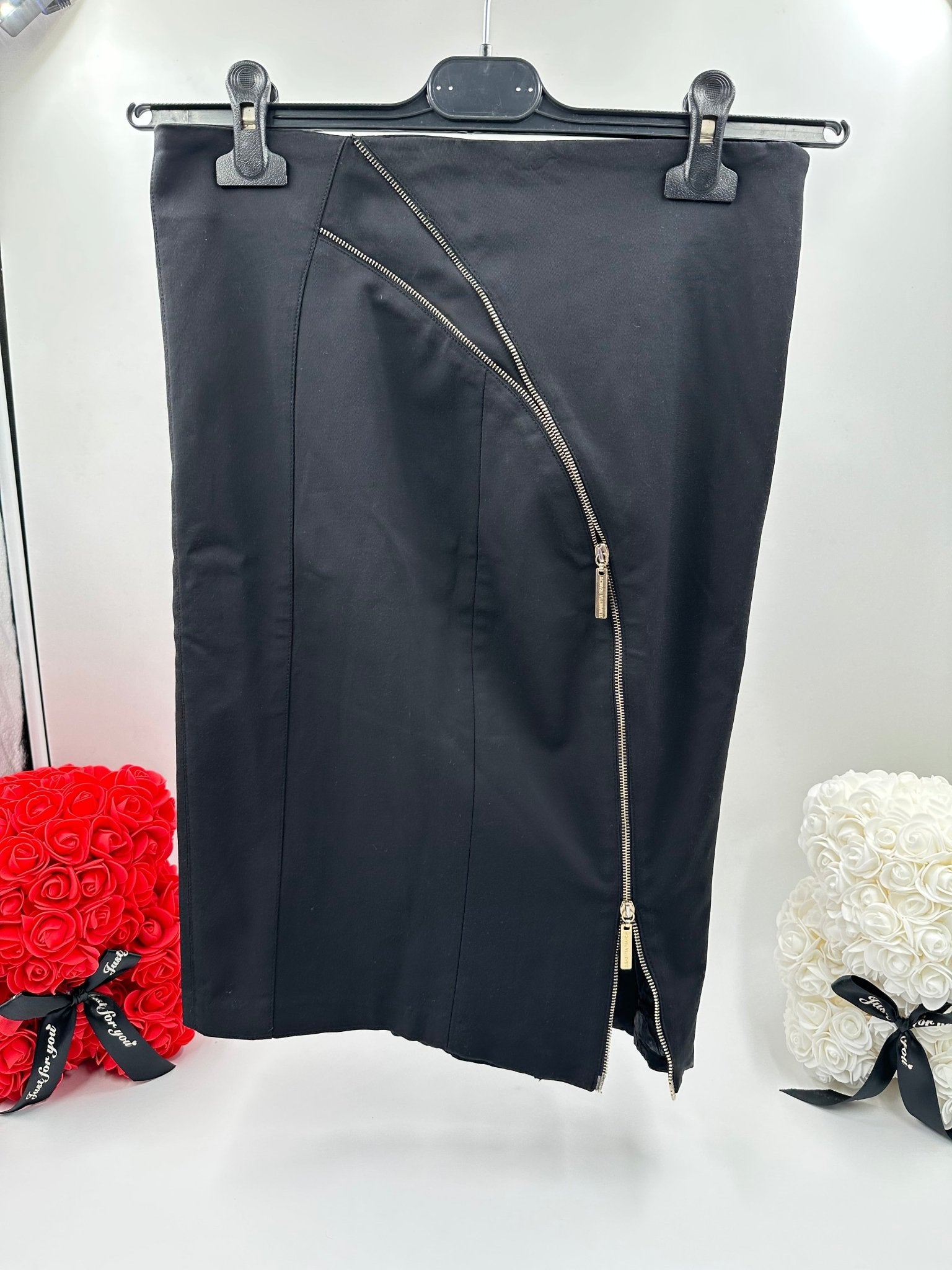 Elisabetta Franchi Gonna Midi Asimmetrica Nera con Zip Oro – Size 40 - Etoilux