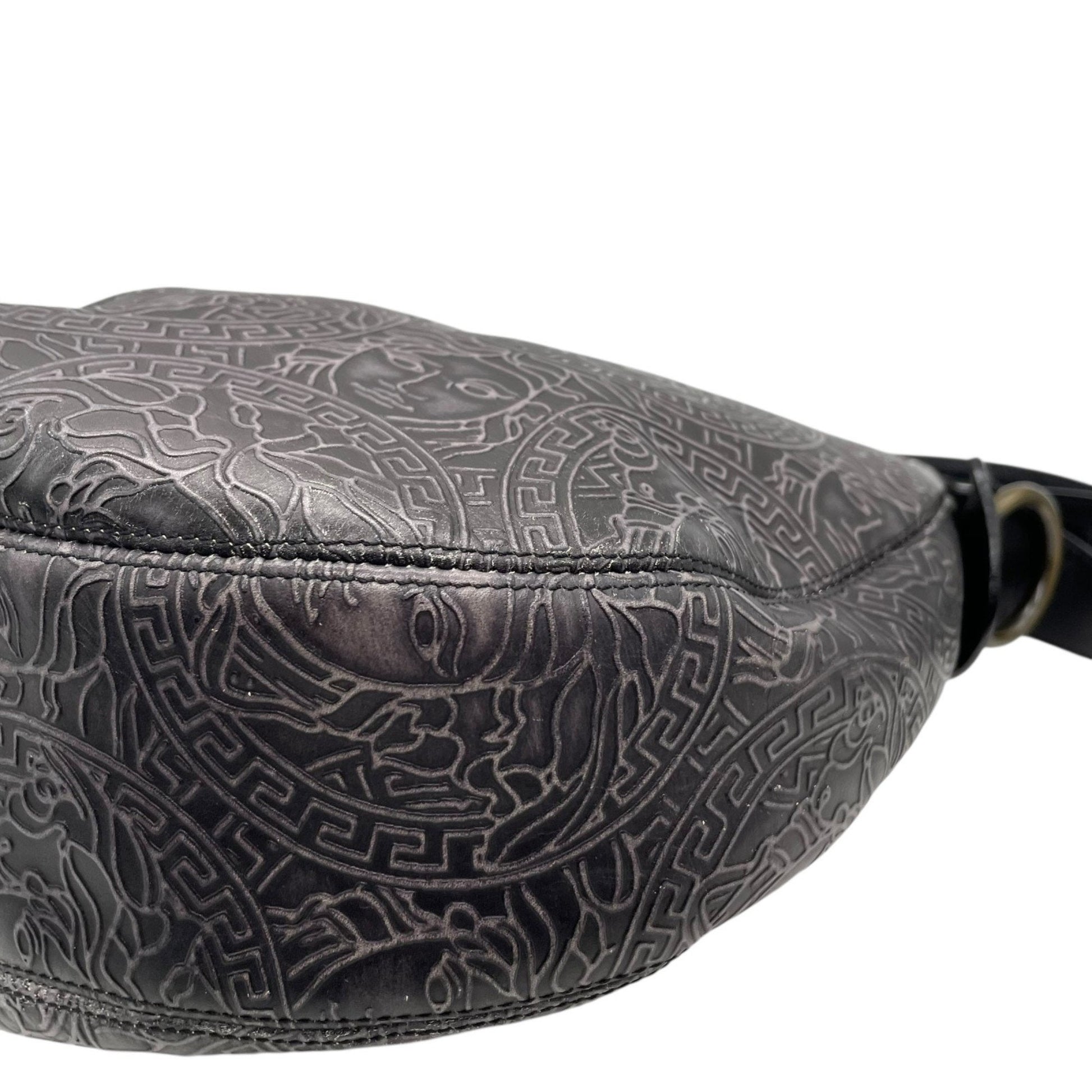 Versace Medusa – Hobo bag in pelle nera incisa - Etoilux