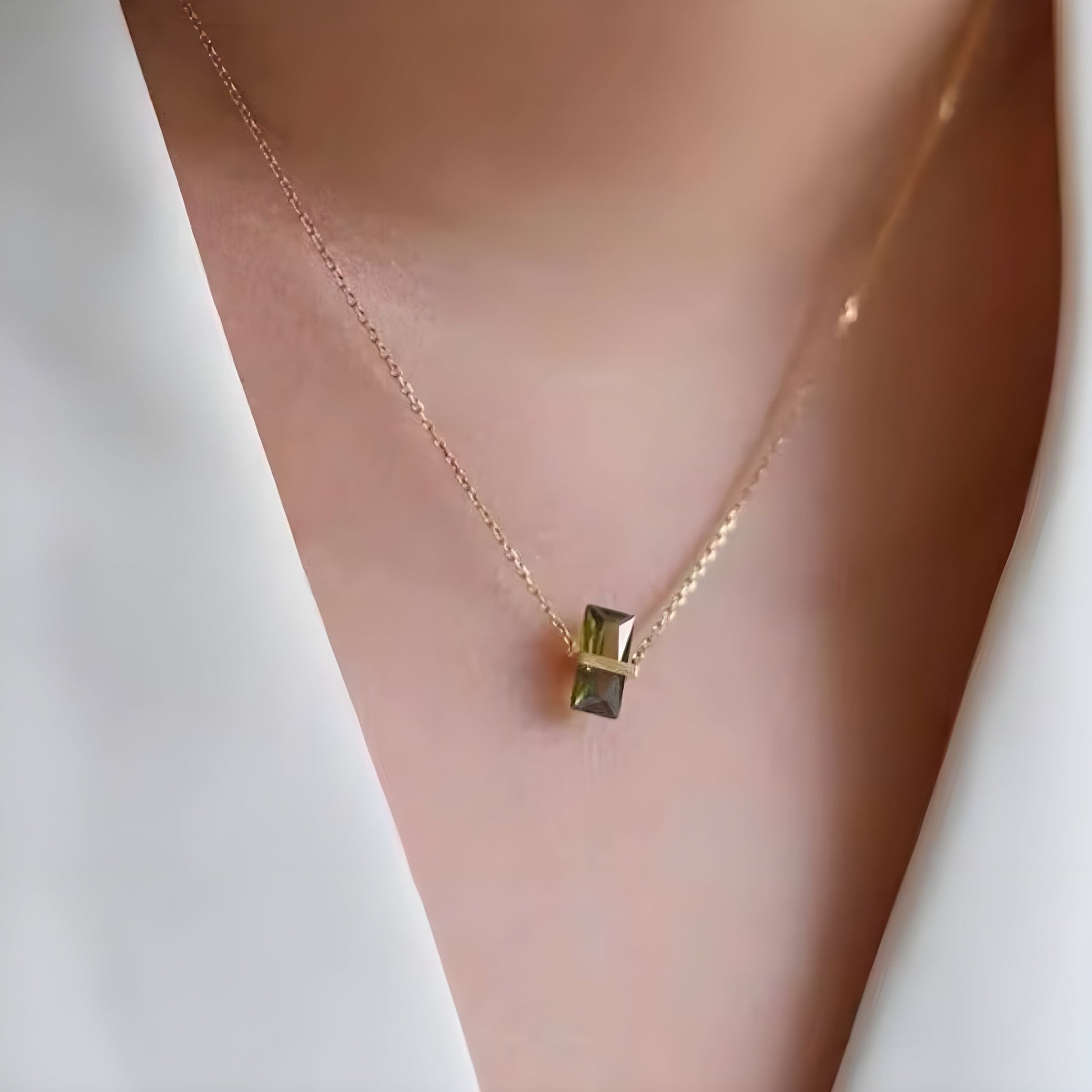 BEHI GLINKA NECKLACE - Etoilux