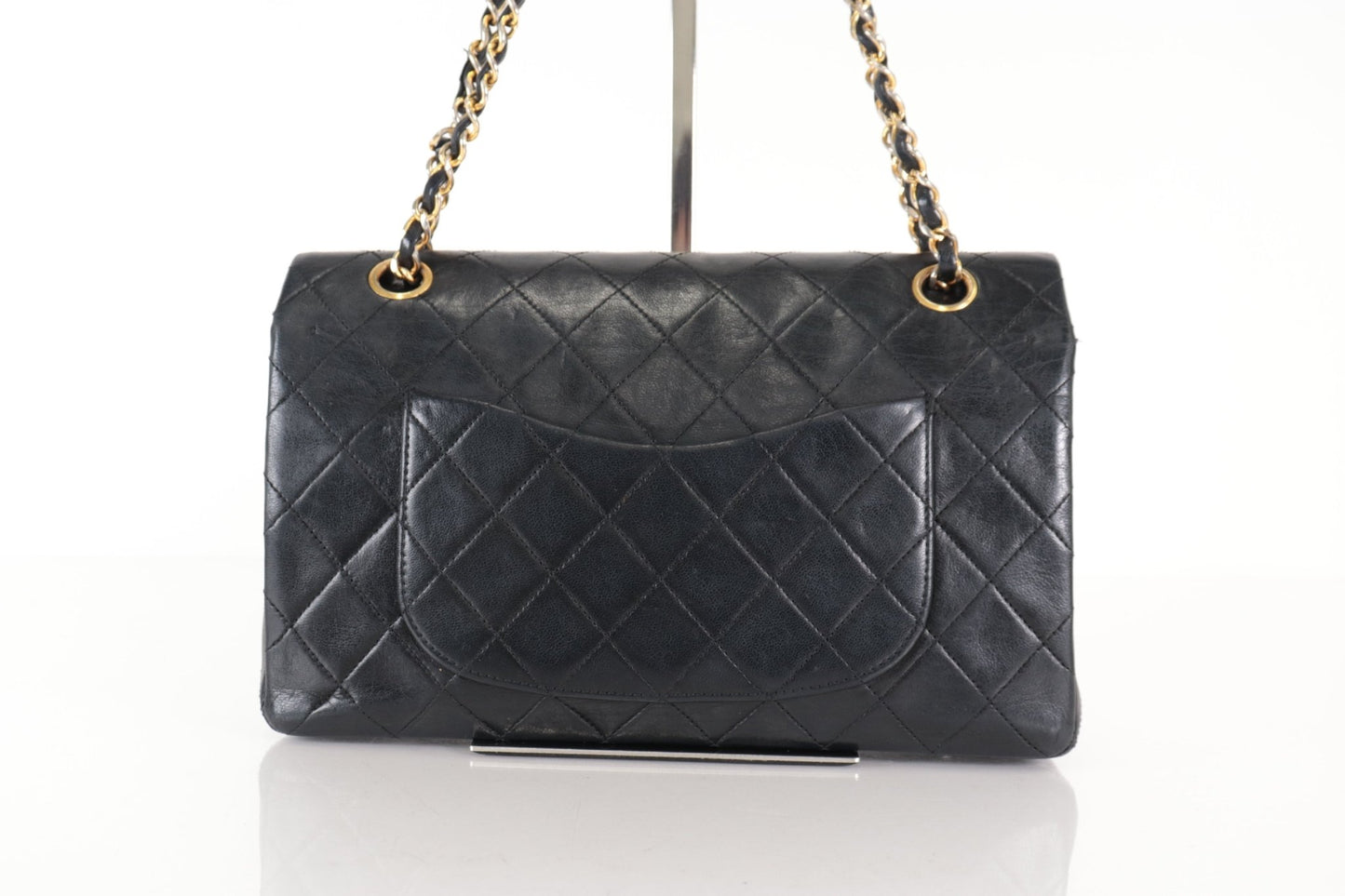 Chanel Classic Double Flap Medium Vintage Agnello Nero Hardware Dorato – 25 cm - Etoilux