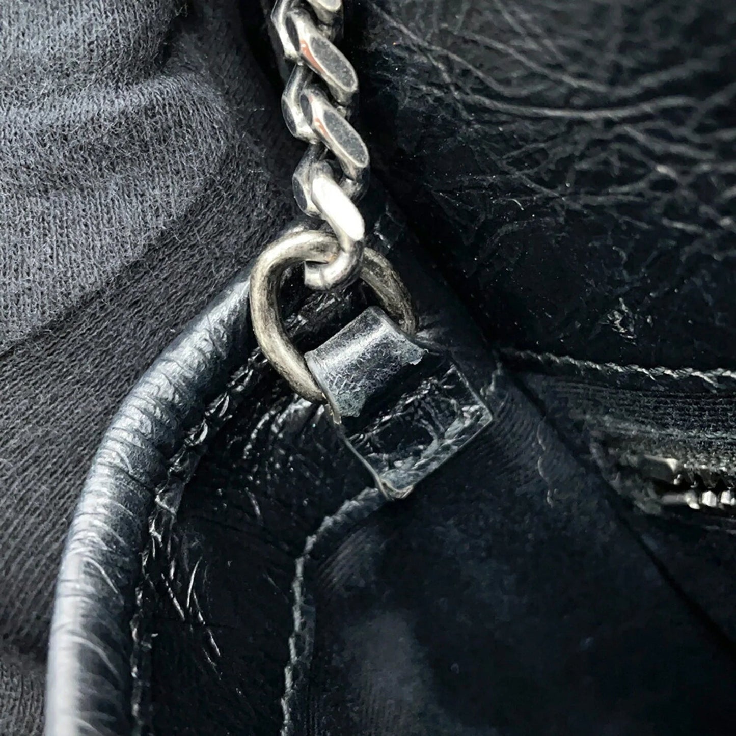 Saint Laurent Borsa a tracolla con catena Saint Laurent Niki in pelle SAINT LAURENT PARIS Nero - Etoilux