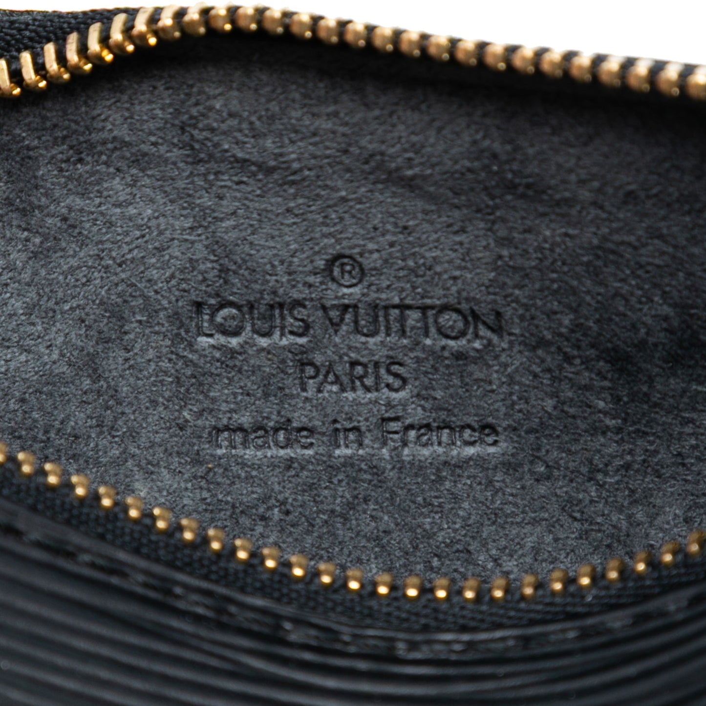 Louis Vuitton Pochette Papillon Epi Noir – 15 cm - Etoilux
