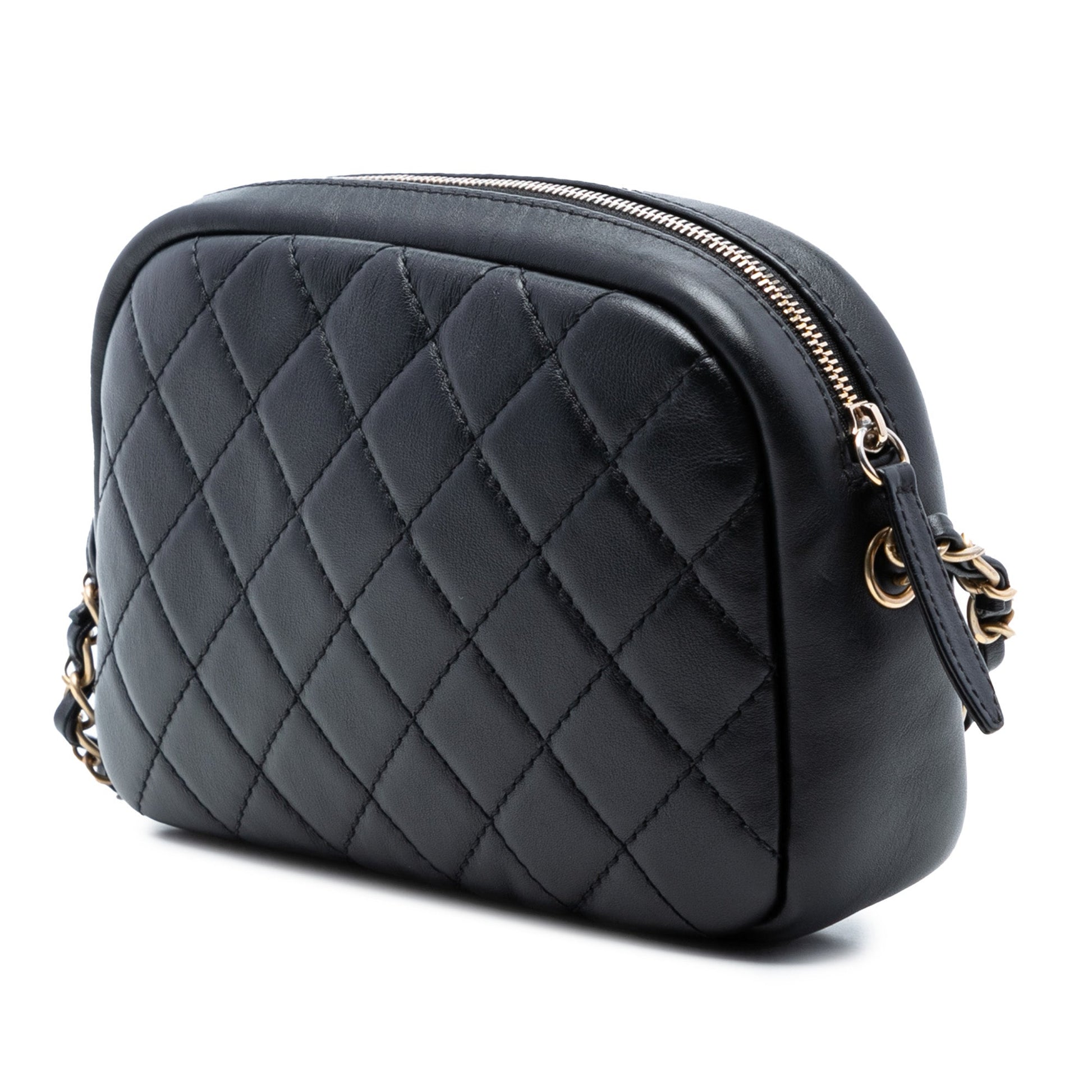 Chanel Camera Bag Matelassé Pelle di Agnello Nera Hardware Oro – 20 cm - Etoilux