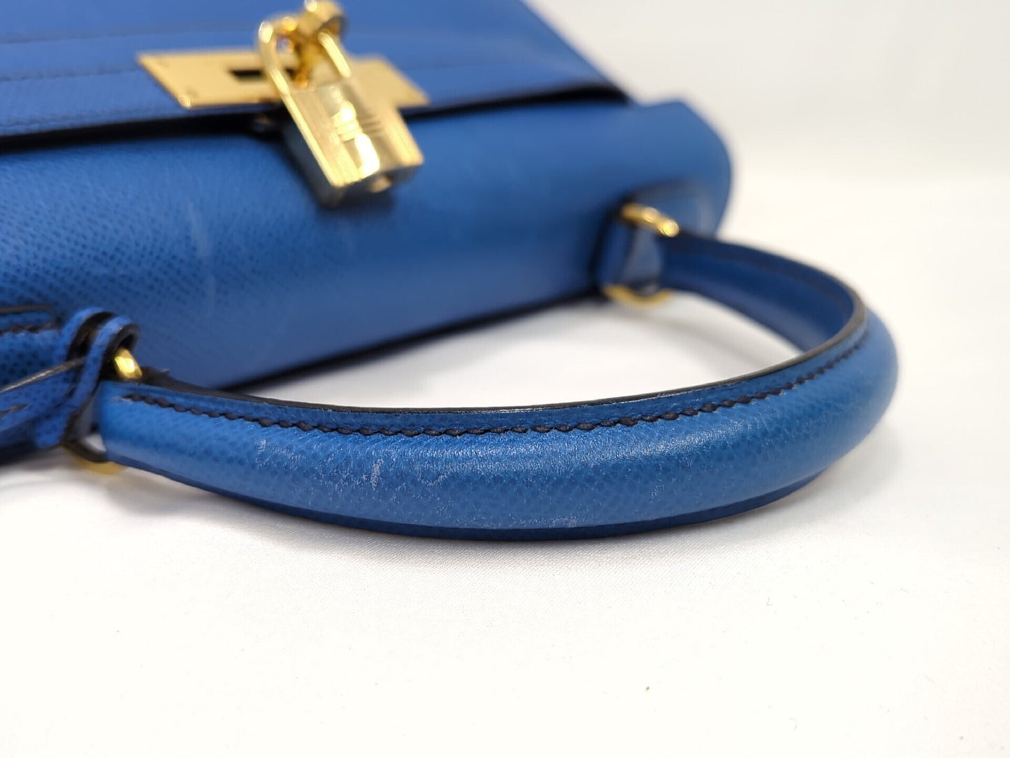Hermès Kelly Sellier 28 Pelle Courchevel Blu Hardware Gold – 1993 - Etoilux