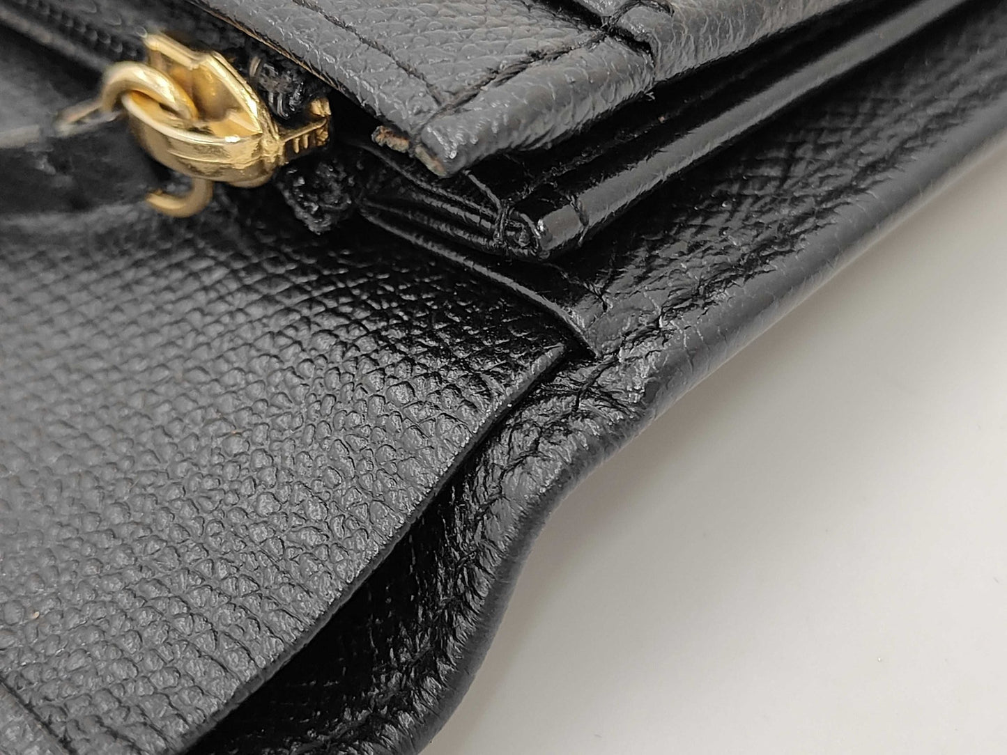 Chanel Portafoglio Long Bifold CC Logo Caviar Nero – 19 cm - Etoilux