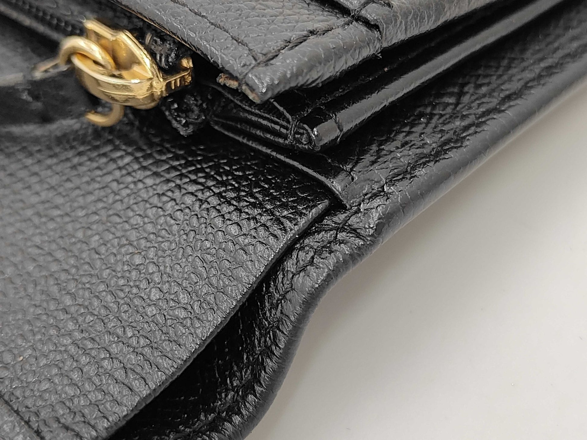 Chanel Portafoglio Long Bifold CC Logo Caviar Nero – 19 cm - Etoilux