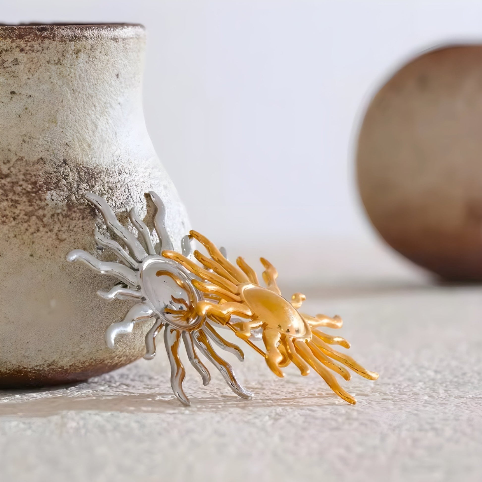BEHI LUBOV BROOCH - Etoilux