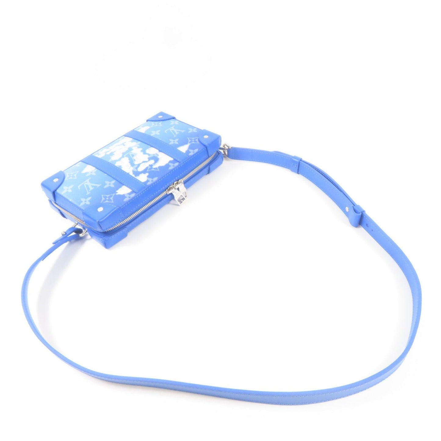 Louis Vuitton Soft Trunk Wallet Monogram Clouds AH2020 – 22,5 cm - Etoilux