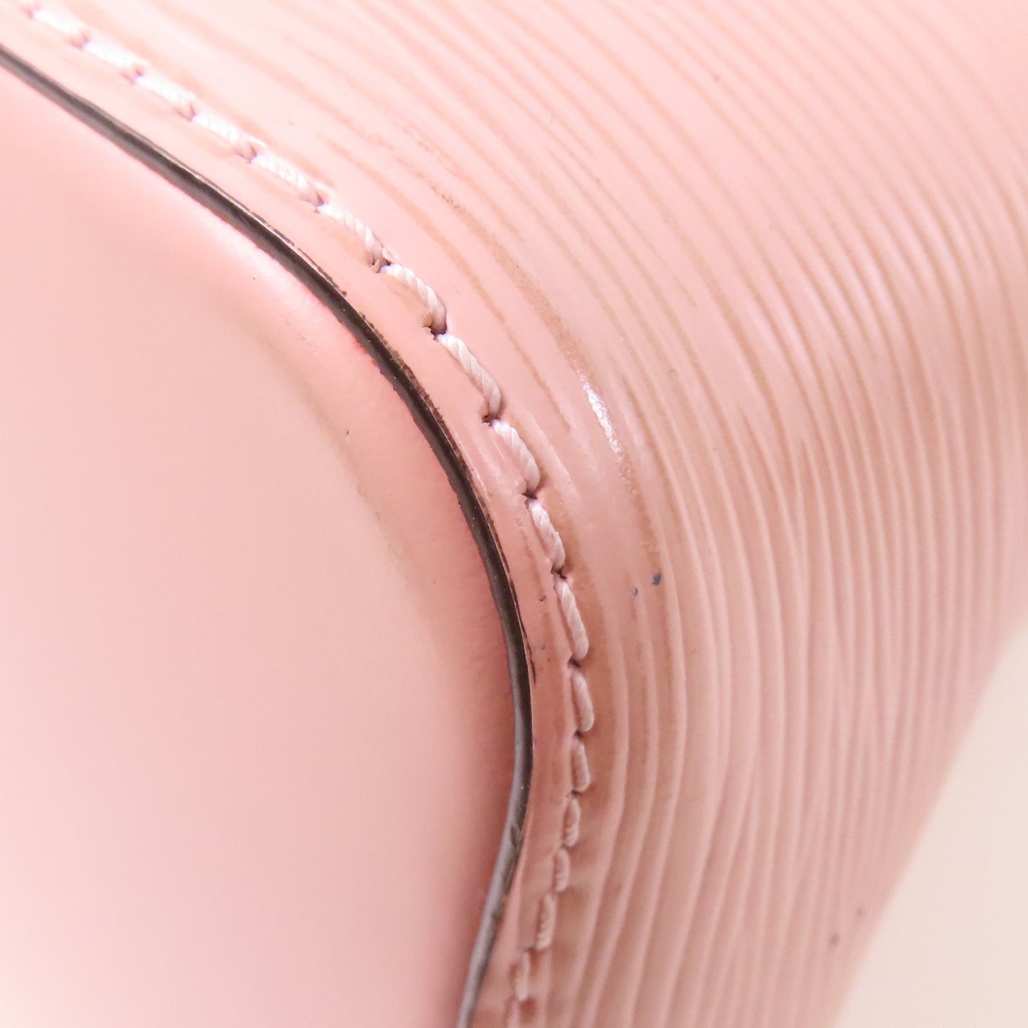 Louis Vuitton Neo Noé BB Pelle Epi Rosa Ballerine/Coquelicot – 20 cm - Etoilux