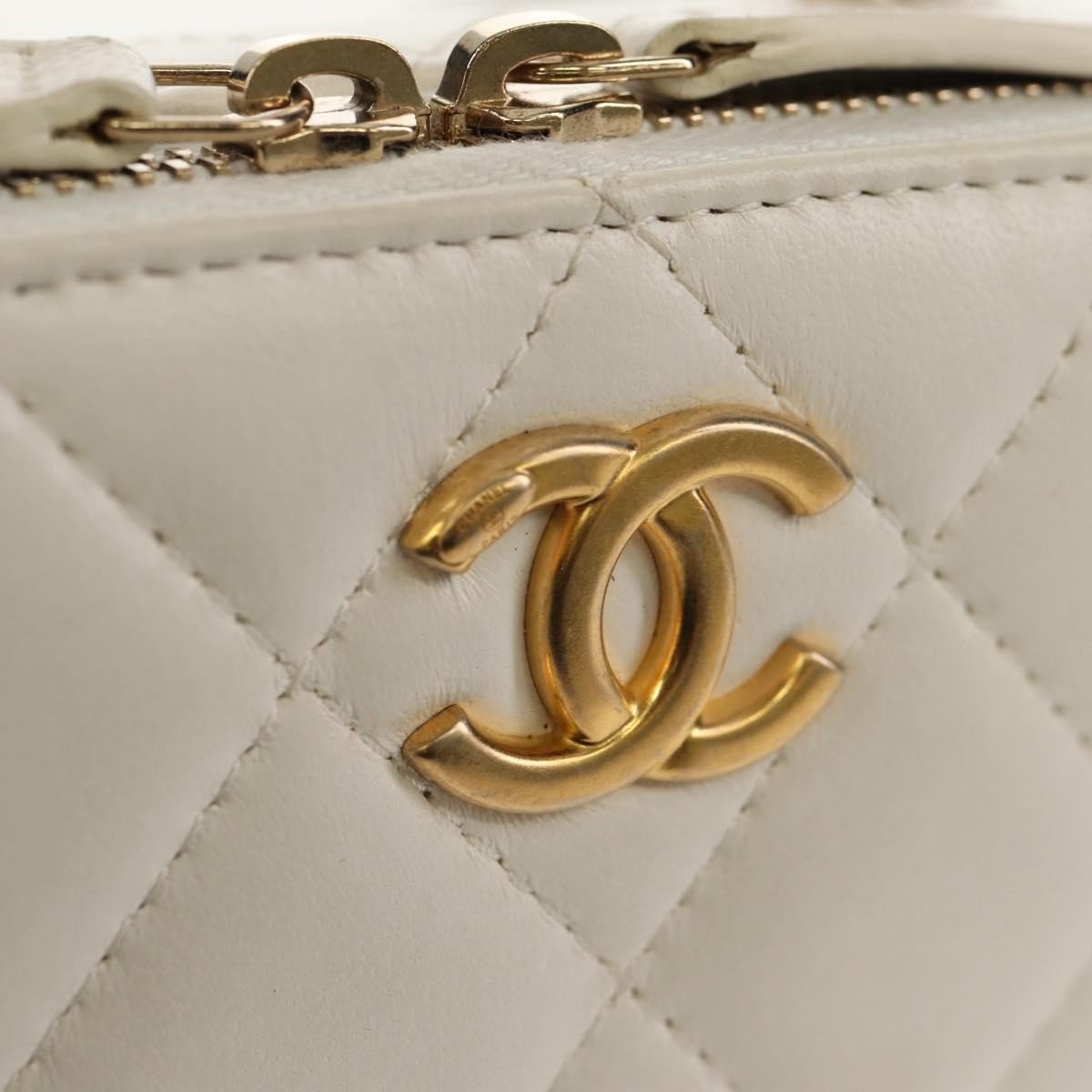 Chanel CC Zip Mini Bag Pelle di Agnello Bianco Latte – 11 cm - Etoilux