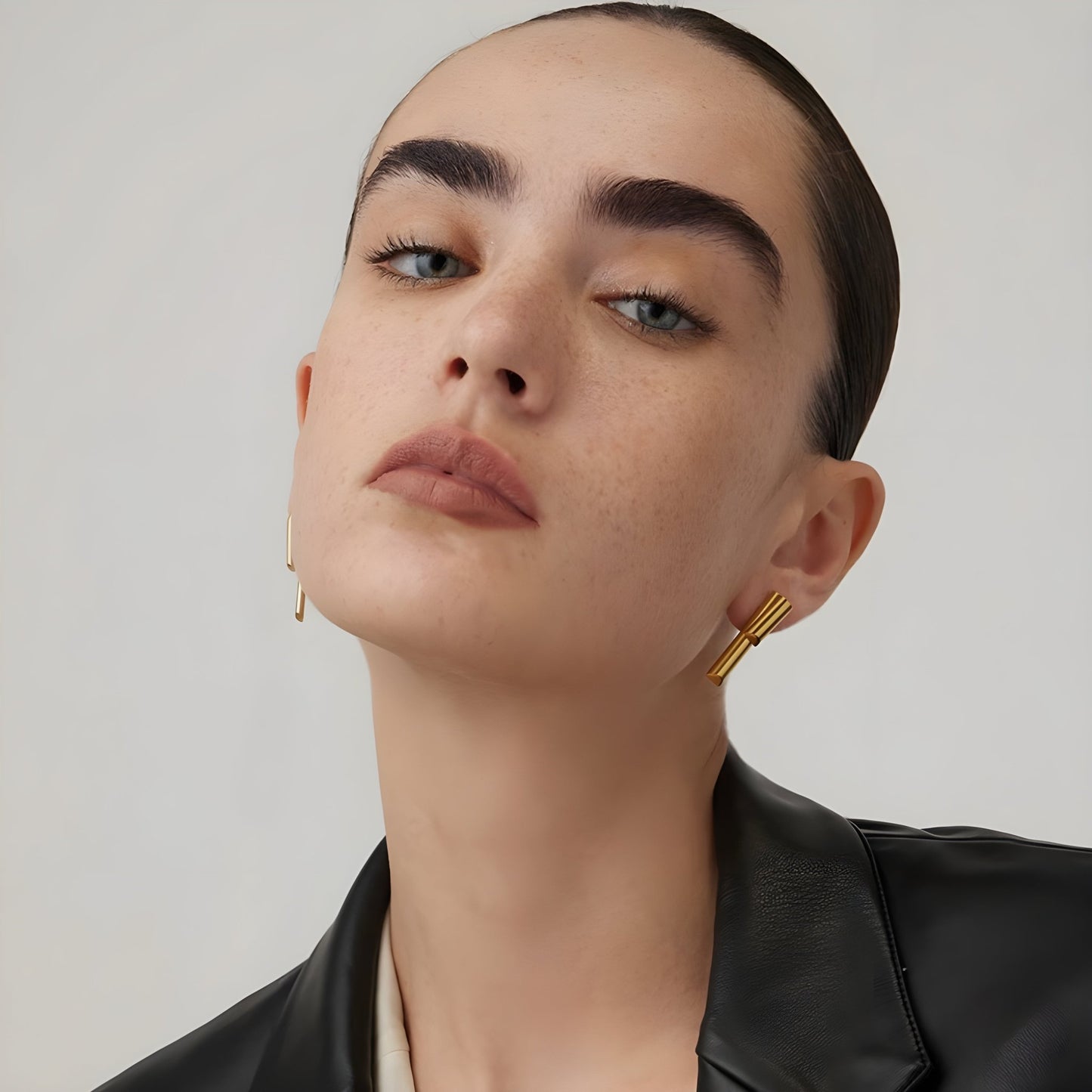 BEHI IVANA EARRINGS - Etoilux