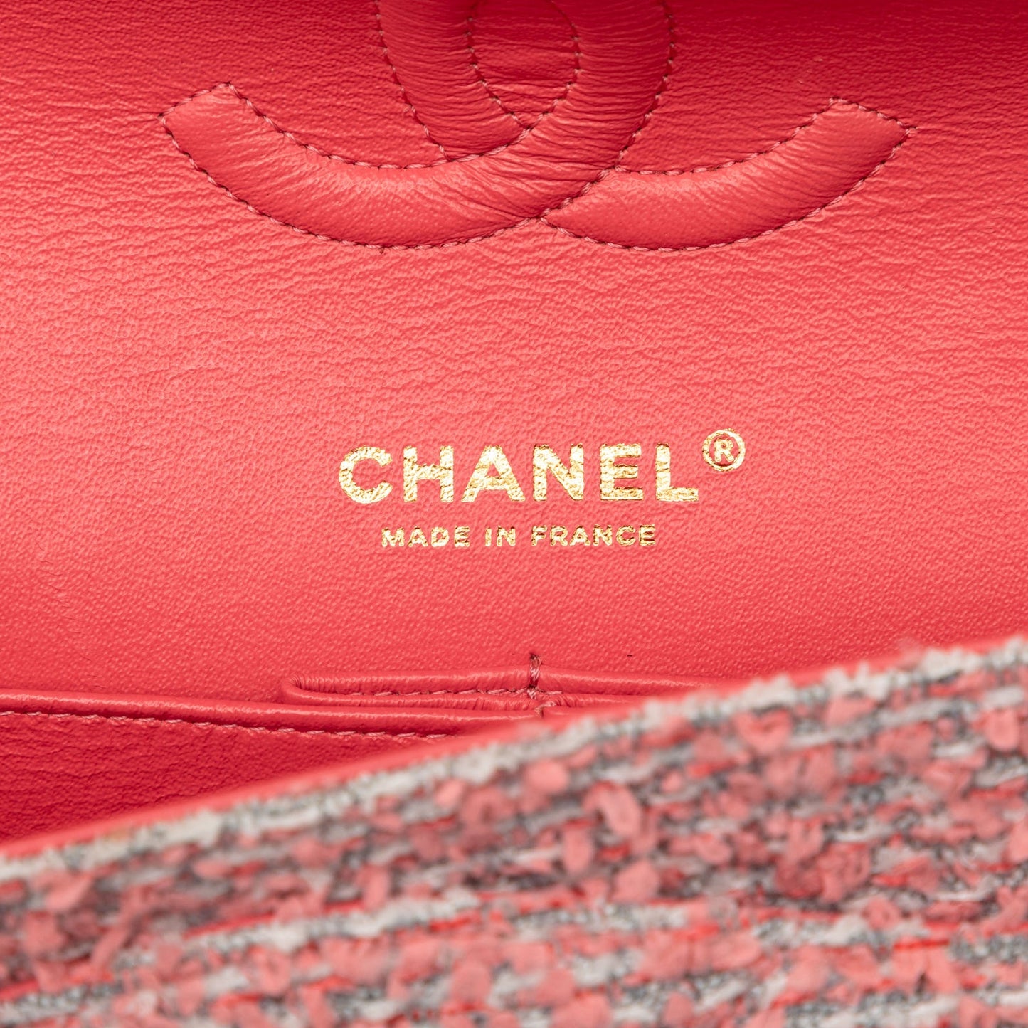 Chanel Classic Double Flap Tweed Rosa Hardware Dorato 2020 – 25 cm - Etoilux