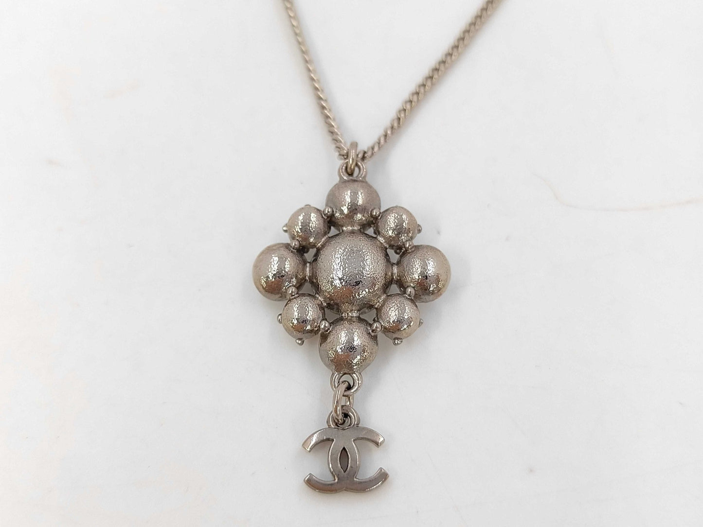 Chanel Collana Pendente Cristalli CC Argento – Catena 25 cm - Etoilux
