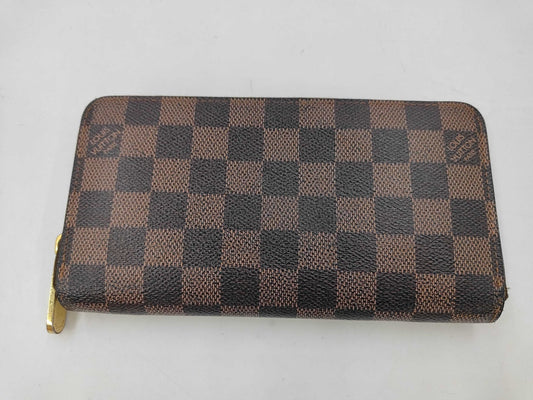 Louis Vuitton Zippy Wallet