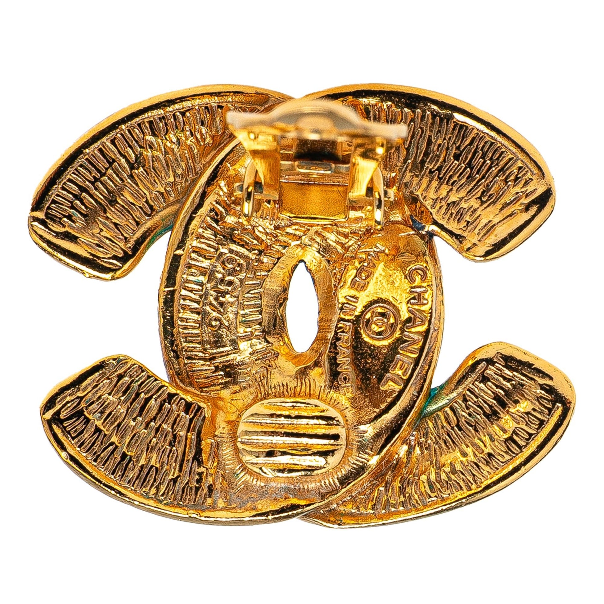 Chanel – Orecchini a Clip Trapuntati CC in Placcatura Oro - Etoilux