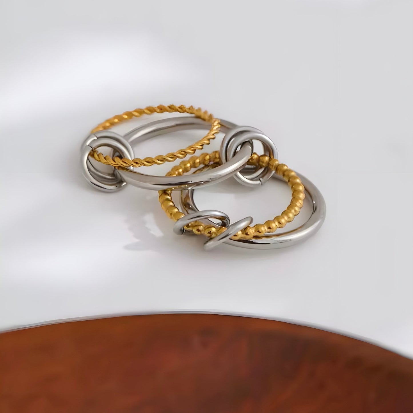BEHI WAVE RING - Etoilux