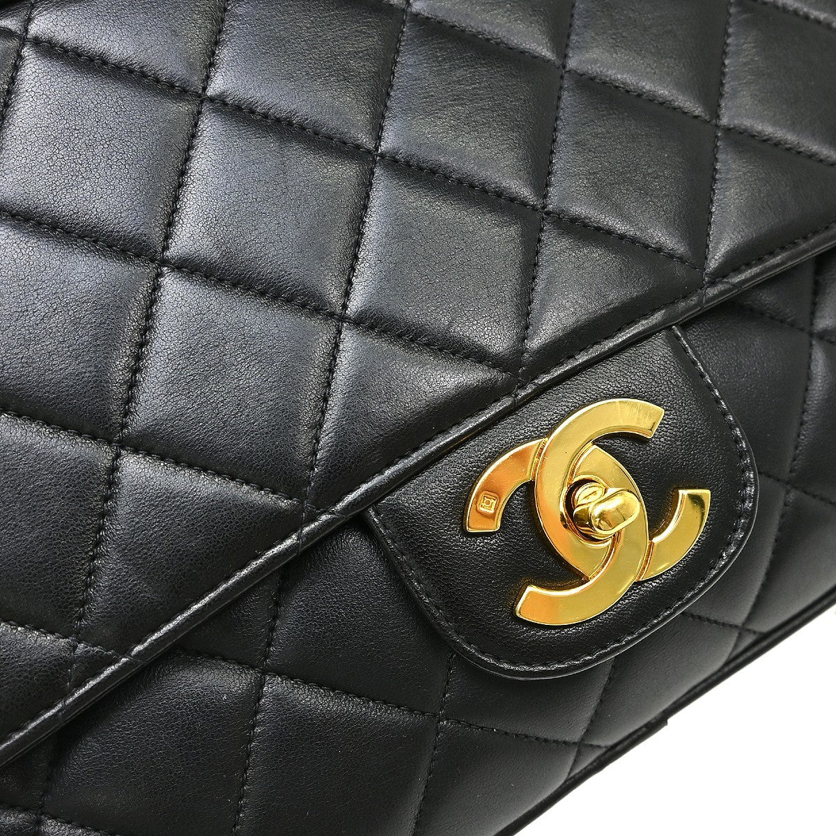 Chanel Vintage Flap a Spalla – Agnello Trapuntato Nero · 27 cm - Etoilux