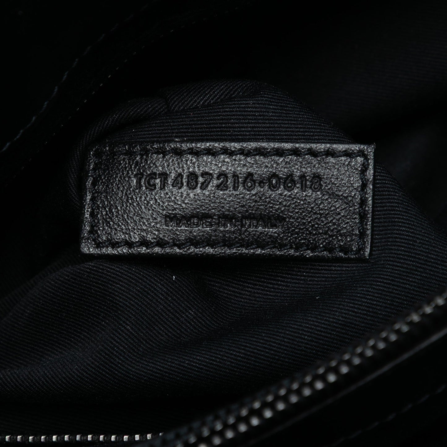 Saint Laurent LouLou Medium monocromatica in pelle matelassé nera - Etoilux