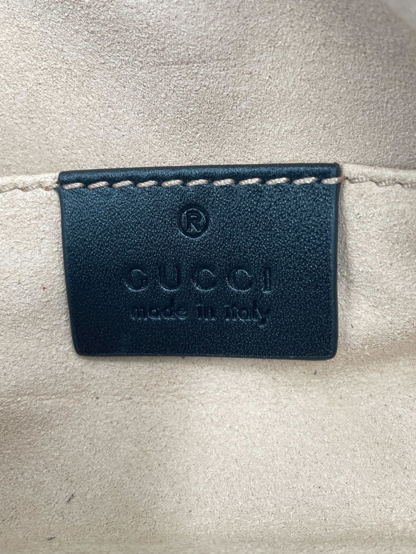 Gucci Marmont – Marsupio Belt Bag in Pelle Nera Matelassé - Etoilux
