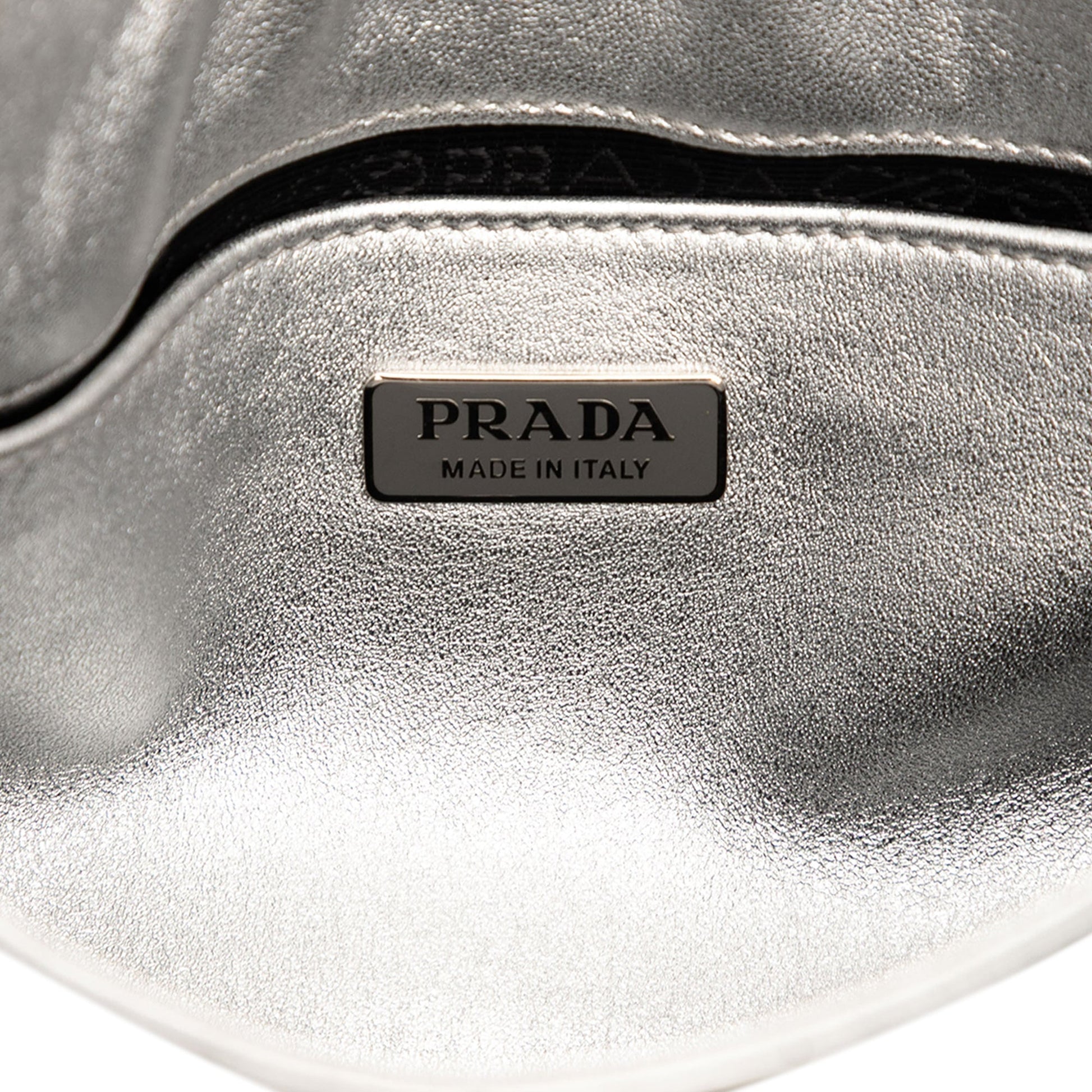 Prada – Cleo in pelle spazzolata argento - Etoilux