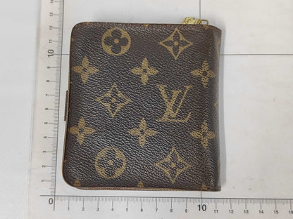 Louis Vuitton Compact Zip
