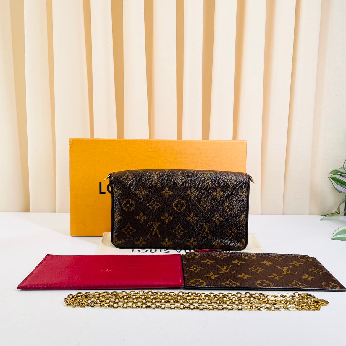 Louis Vuitton – Pochette Félicie Monogram - Etoilux