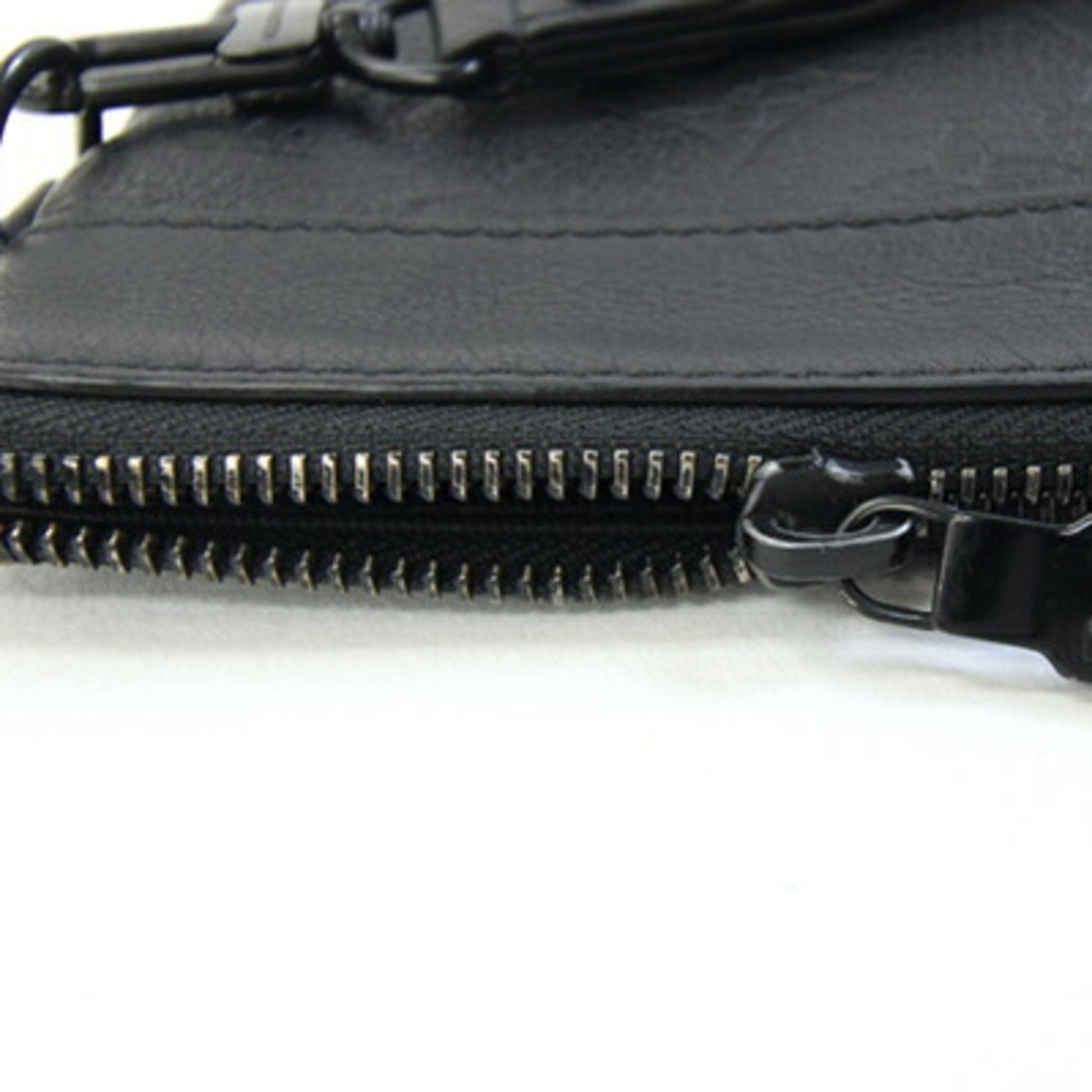 Louis Vuitton – Pochette Clutch Monogram Empreinte Black – Uomo/Unisex - Etoilux