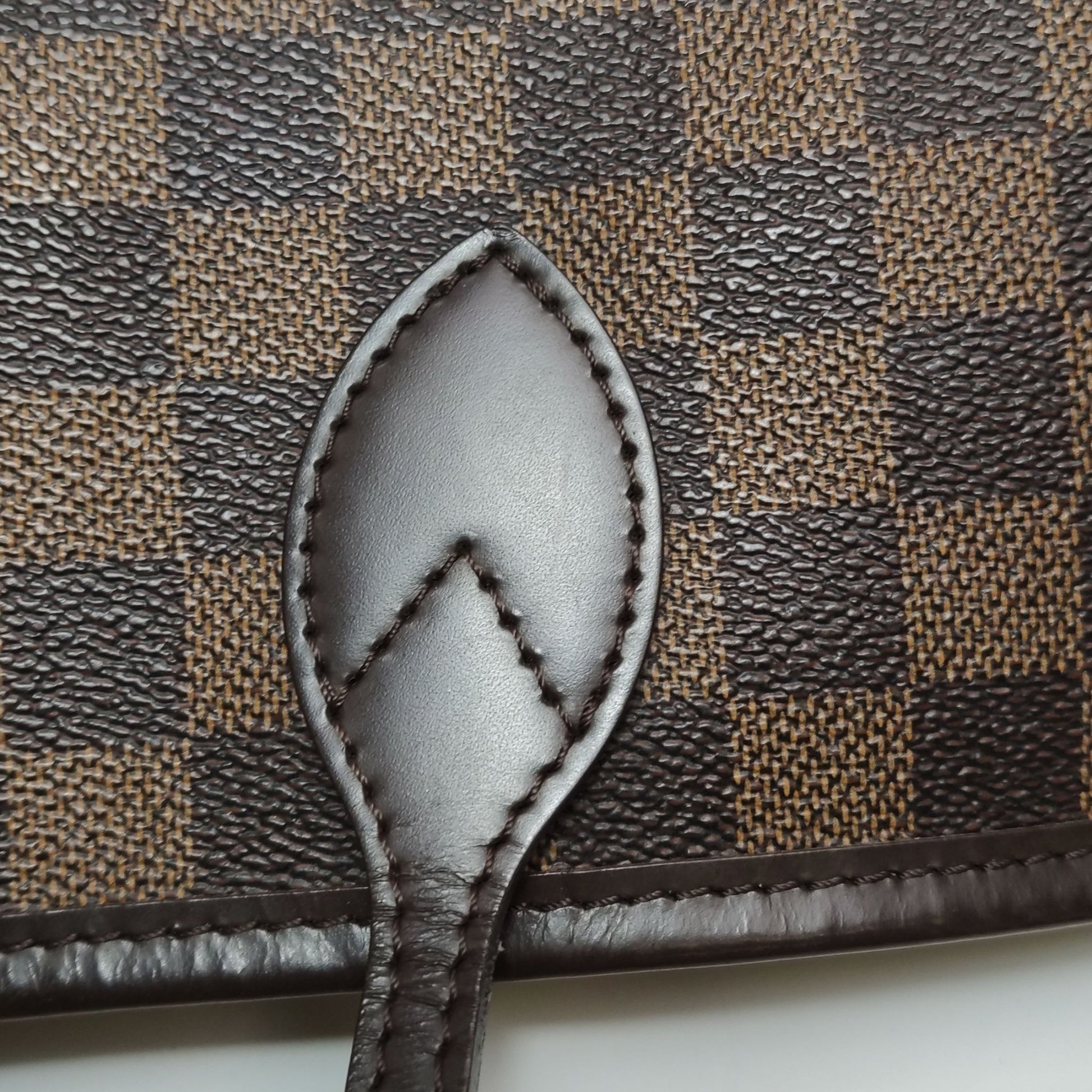 Louis Vuitton Neverfull GM Damier Ebene – Canvas – Size GM - Etoilux