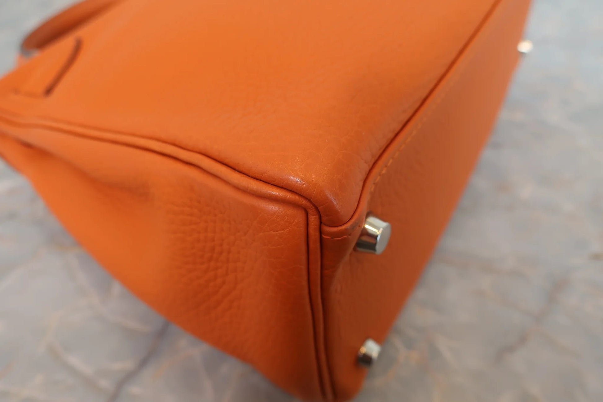 Hermès Kelly 28 Retourné Togo Orange Hardware Palladio 2004 - Etoilux