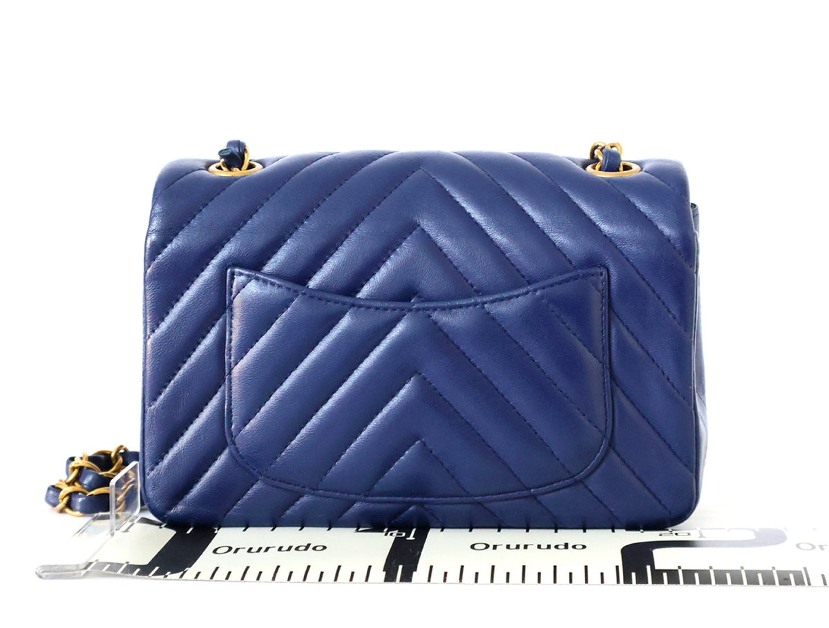 Chanel Borsa a spalla in pelle trapuntata - Etoilux