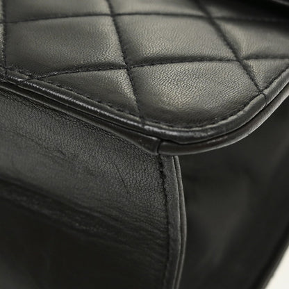 Chanel Vintage Square CC Flap Pelle Agnello Nera Anni '90 – 22 cm - Etoilux